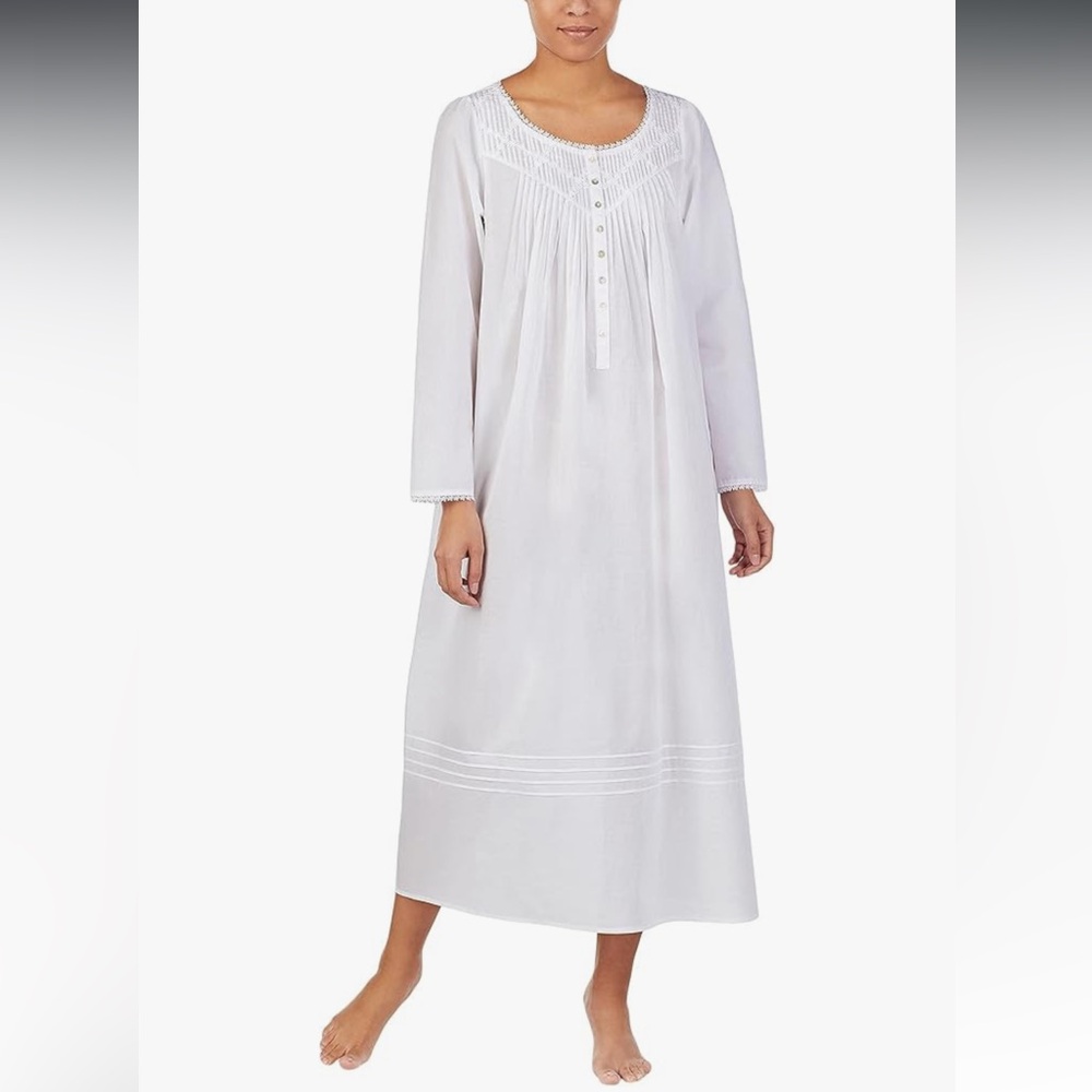Eileen West White Long Sleeve Nightgown